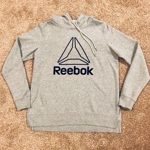 !!ONE DAY SALE!!👟Reebok sweater👟